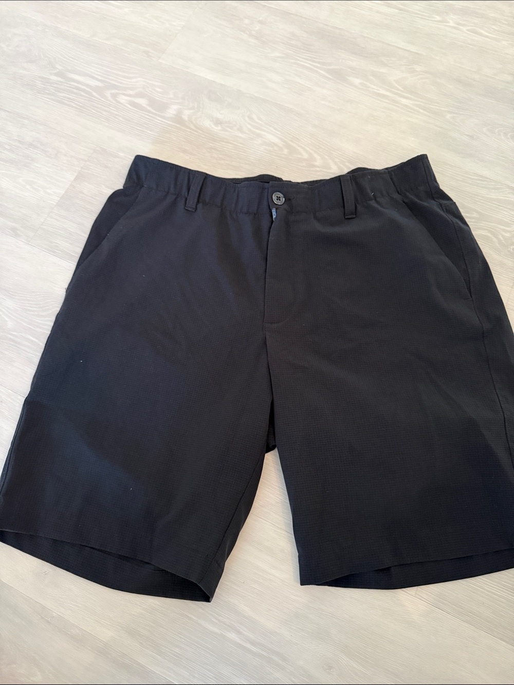 Under Armour classic black shorts in good Condition 🖤